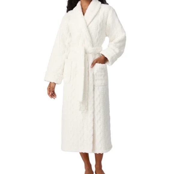 2 Room Service Ladies Cozy Wrap Robe - Picture 7 of 11